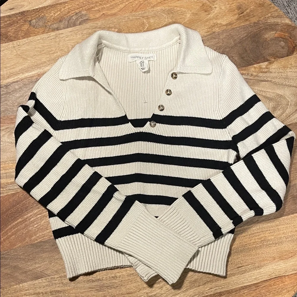 Cropped sweater - Picture 1 of 4